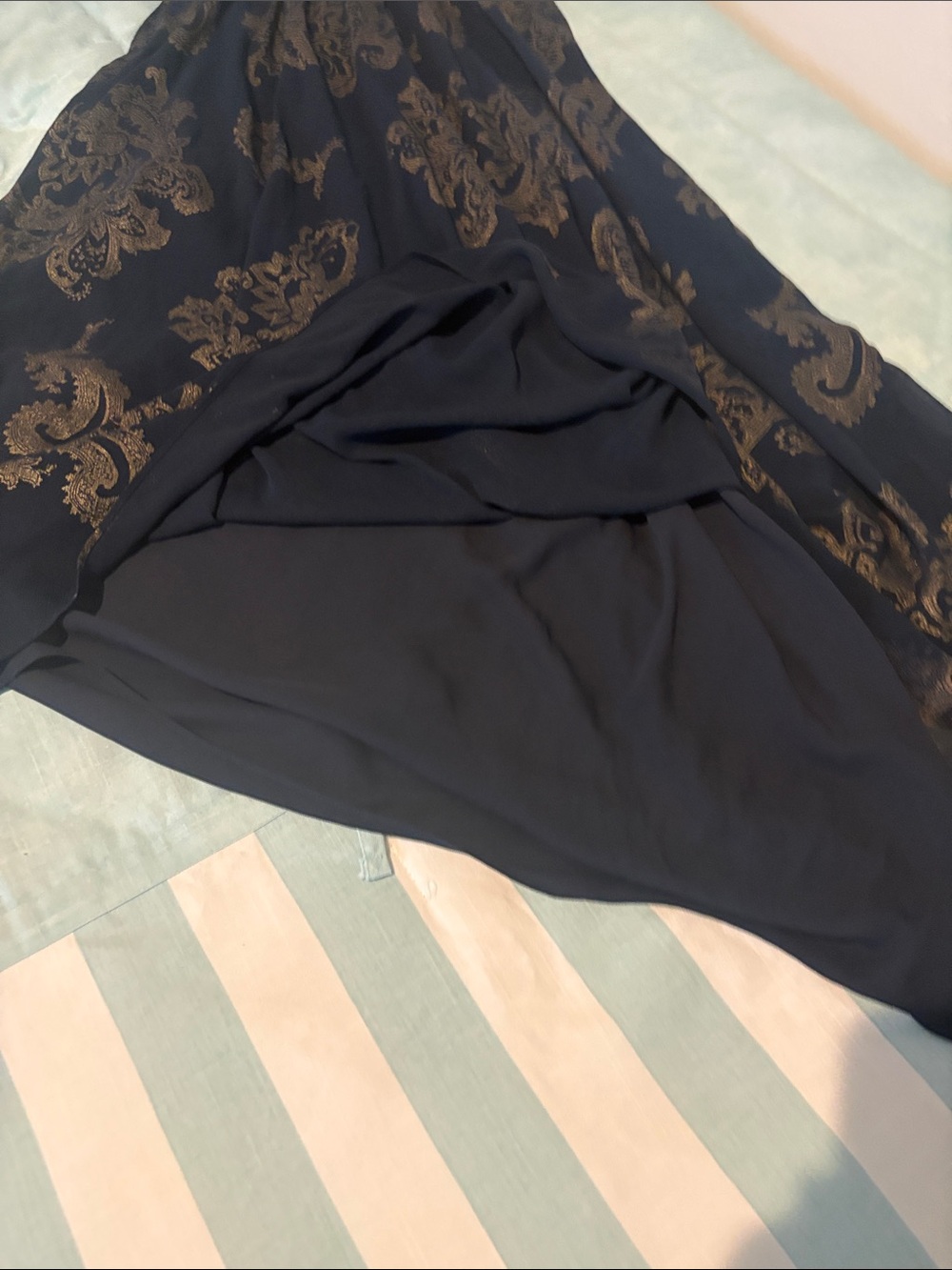Ralph Lauren Black Maxi dress with Gold Paisley size 6 strap top 2 bottom 53” - Picture 4 of 7